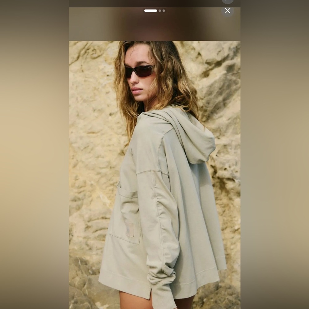 Free People Movement Hot Shot Hooded Layer - Picture 10 of 14